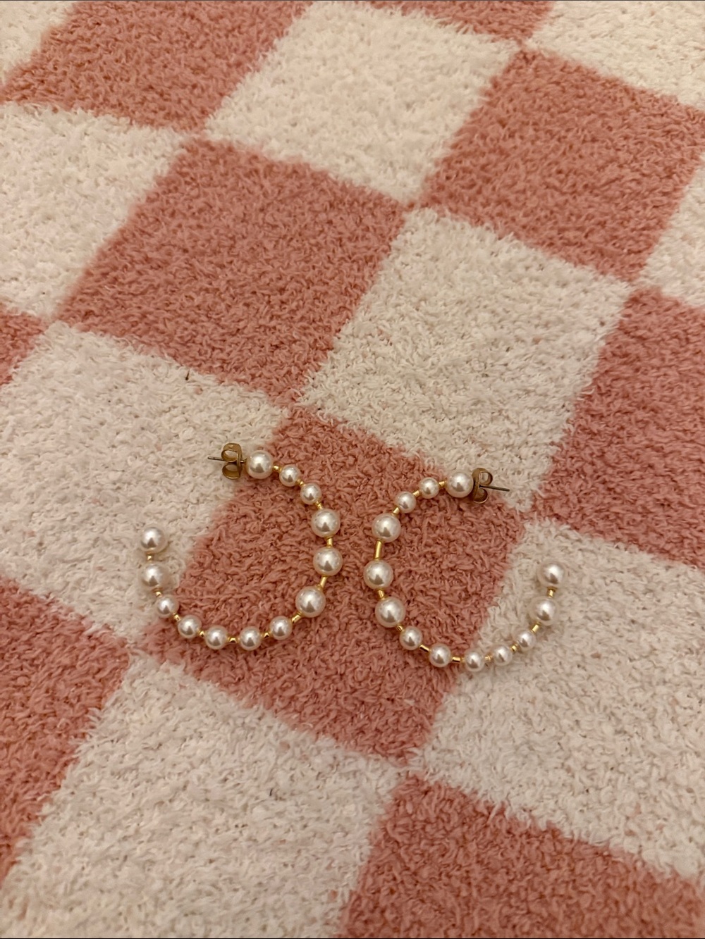 Pearl Hoop Earrings - Gold Tone